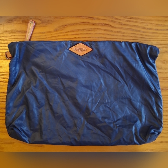 EUC MZ Wallace Sutton Blue Nylon Puffer Travel Cosmetic Makeup Beauty Pouch Bag - Picture 1 of 5
